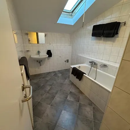 Apartamento Geraeumiges Sonniges Mit Bergblick *