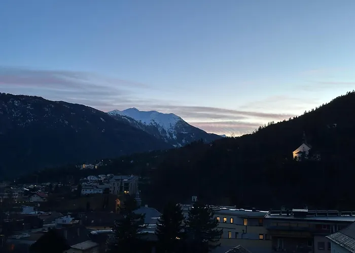 Geraeumiges Sonniges Mit Bergblick Imst